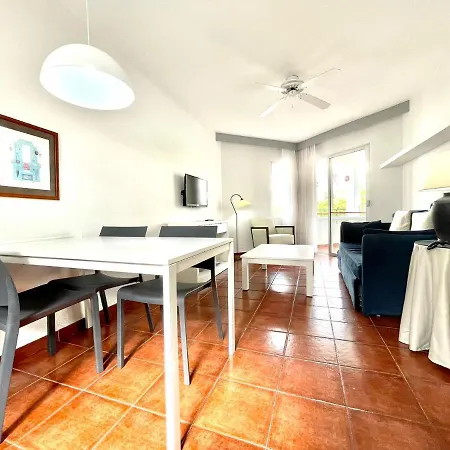 Apartment One Bedroom, Pool, Wifi, 600m Cristianos
