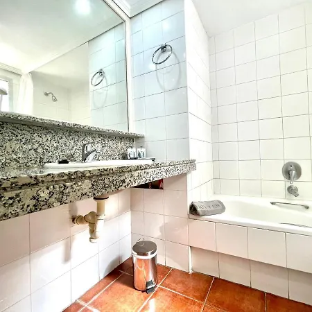 One Bedroom, Pool, Wifi, 600m Cristianos *