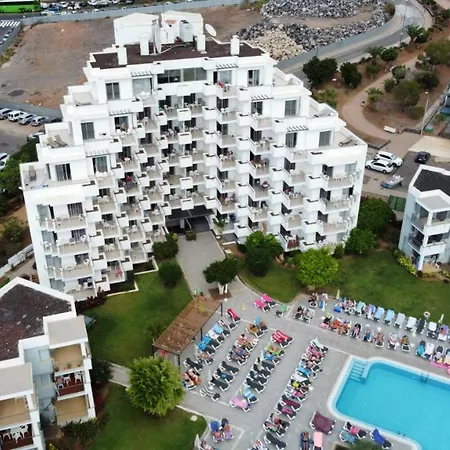One Bedroom, Pool, Wifi, 600m Cristianos *