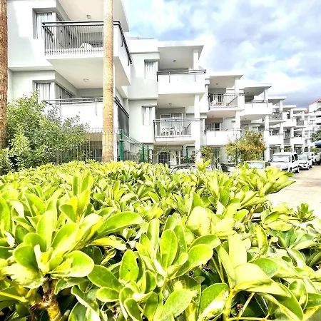One Bedroom, Pool, Wifi, 600m Cristianos * Los Cristianos (Tenerife)