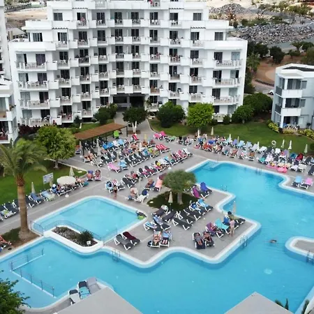 Apartment One Bedroom, Pool, Wifi, 600m Cristianos