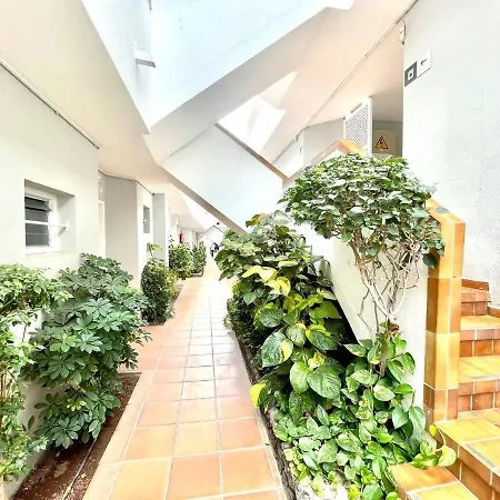 One Bedroom, Pool, Wifi, 600m Cristianos Apartment Los Cristianos (Tenerife)